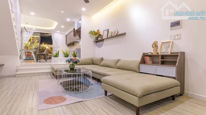 BÁN NHÀ MỚI PHỐ PHÚC HOA, NGÕ Ô TÔ, CÓ SÂN NHỎ CỰC CHILL, GẦN CIPUTRA, 50M2, 13,8 TỶ