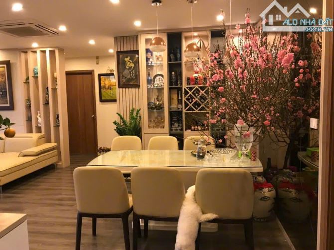 Bán Căn Hộ AZ Lâm Viên Nguyễn Phong Sắc DT 115m 3PN Full NT SĐCC giá 11,9 tỷ ở luôn