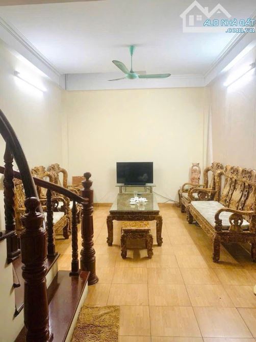 Bán nhà phố Tương Mai, Hoàng Mai 56m, 4 tầng. Giá: 17 tỷ - 3