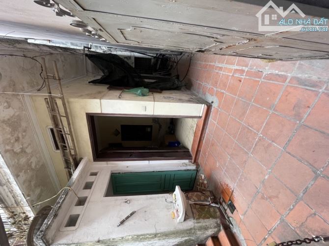 Bán Nhà 2 Tầng phố Cảm Hội 55M - Sát Phố- Ngõ Nông Chỉ hơn 8 Tỷ.