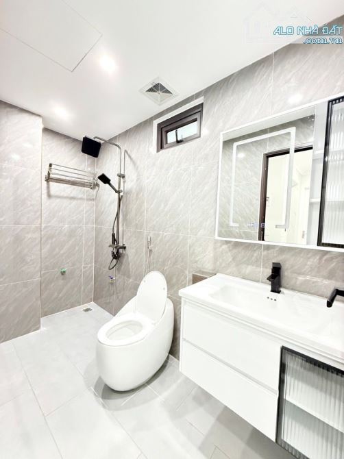 PHÂN LÔ HAI BÀ TRƯNG - GARA - Ô TÔ DỪNG ĐỖ 24/24 - 6 TẦNG - THANG MÁY - 50m2 - NHỈNH 15 TỶ