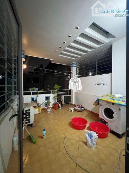 YÊN HÒA – 35M2 – 6 TẦNG – MT 3.4M – NGÕ THÔNG, Ô TÔ, KD – Ô CHỜ THANG MÁY – 9.8 TỶ