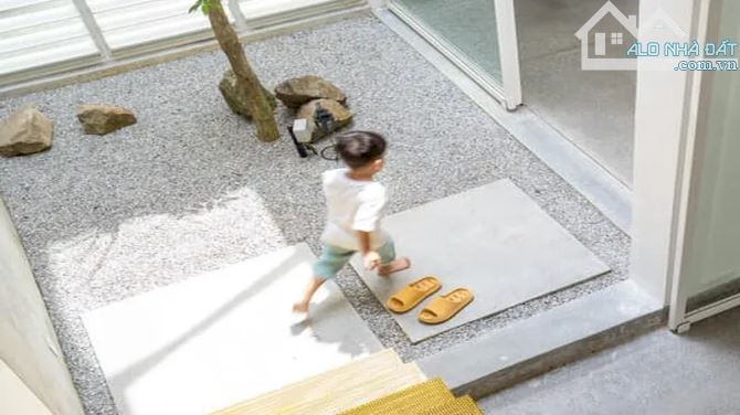 NHÀ TÔ NGỌC VÂN, NGÕ THOÁNG, GẦN HỒ, CÓ SÂN, TẶNG NỘI THẤT, 50M2, 14,5 TỶ