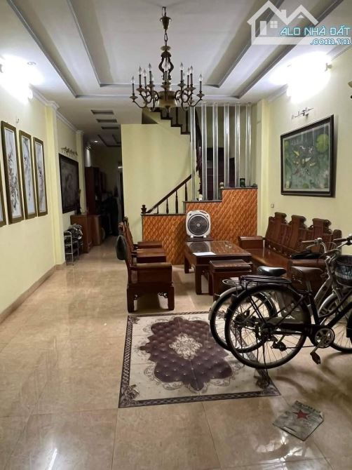 HOÀNG QUỐC VIỆT 70M, PHÂN LÔ, Ô TÔ TRÁNH, KINH DOANH, GẦN PHỐ , 22.5TỶ