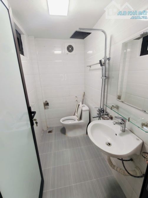 Nhà đẹp full nội thất xịn Hạ Đình, ngõ thông rộng 3m dân xây 32m2 x mtiền 7.5m.Giá 9.68 tỷ