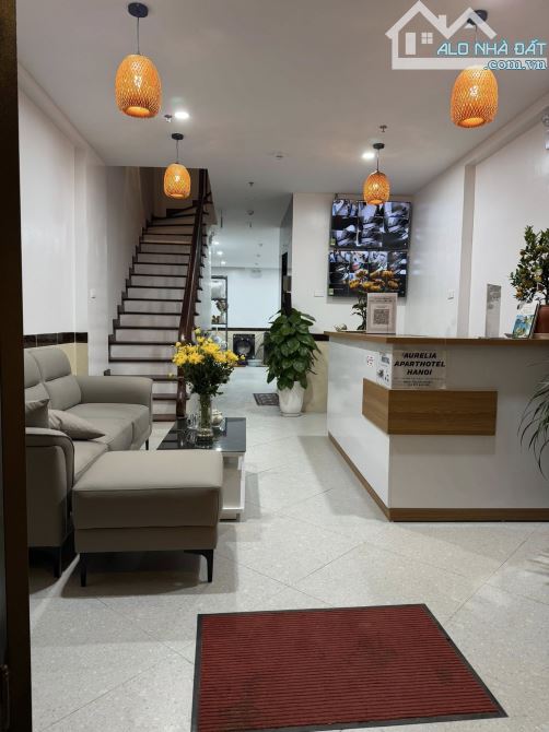 Bán Nhà P/Lô Xuân Diệu Tây Hồ 140m2-7T MT8m Ô Tô Đỗ Cửa 54 Tỷ Có Thương Lượng.