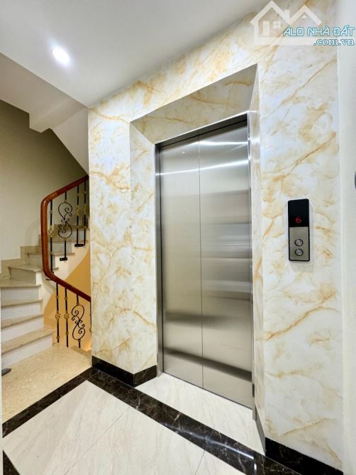 Bán Nhà Thang Máy - Tặng Full Nội Thất - Ô Tô Đỗ Cửa Phố Kim Đồng - Hoàng Mai 46m