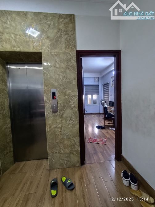 Nhà mặt phố Hồng Hà - Quận HK - Kinh doanh - Gara - Thang máy - 121m2 - Mt 4.8m - 46 tỷ