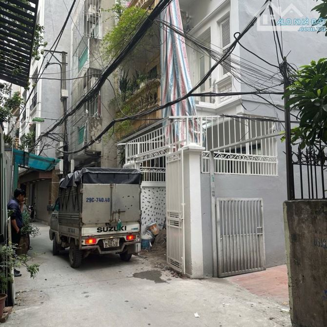 Nhà đẹp Nguyễn Khánh Toàn Cầu Giấy - 50m 4 tầng - ô tô đỗ cửa - ngõ thông