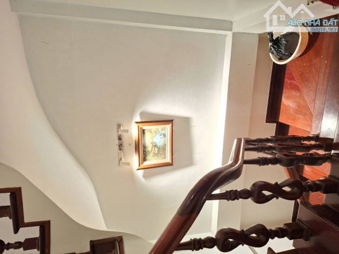 Bán nhà phố Trần Khát Chân 30m, 5 tầng, mt 3.5m, giá 8.5tỷ, ngõ thông bagac, kd nhỏ