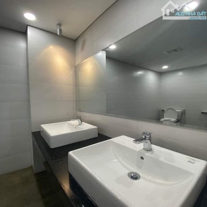 Bán nhà An Dương Vương 80m, mt 7,5m, 4 tầng, giá 15,5 tỷ.