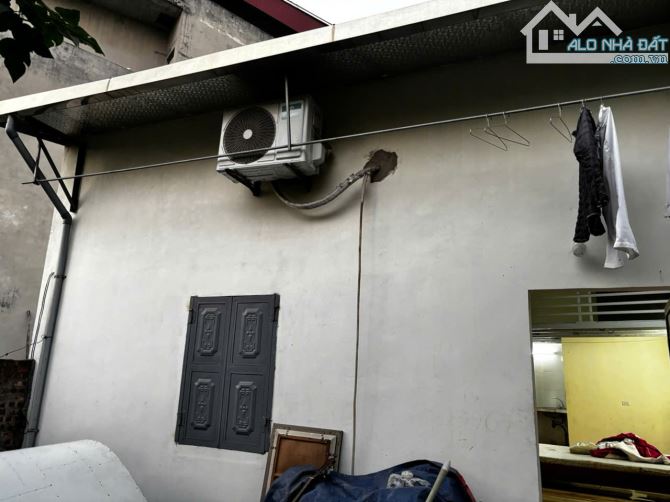 Cho thuê nhà cấp 4, vệ sinh khép kín,an ninh tốt, giá rẻ ngõ 3 đường Thạch Bàn
