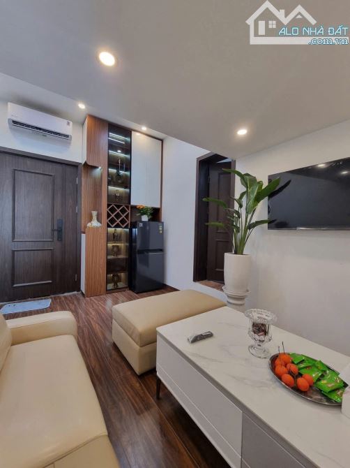 Bán nhà tập thể 42 Triều Khúc, Nguyễn Trãi, 50m2, 2 phòng ngủ, 1 PK, giá 2,9 tỷ.