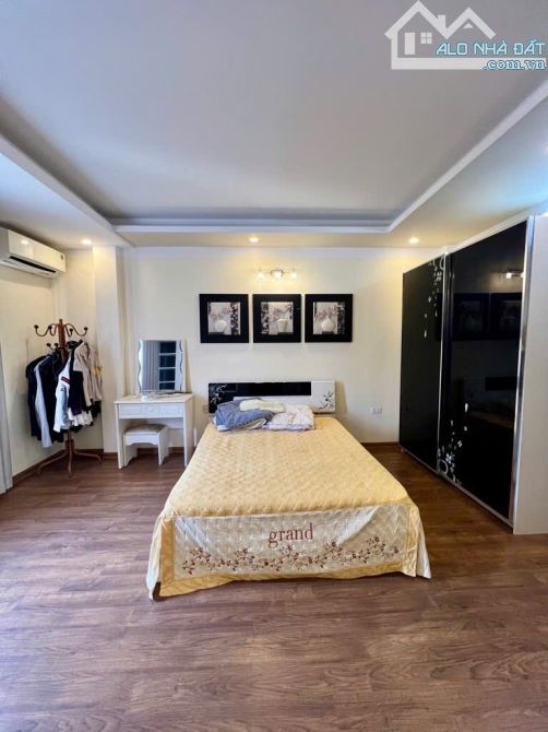 HOÀNG VĂN THÁI 44/60mx 5tầng -GIÁ 18tỷ có TL- GA RA OTO -LÔ GÓC