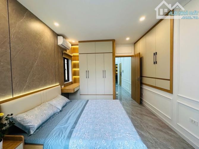 Bán nhà Kim Giang, Hoàng Mai, căn góc gần phố, 3N, 2Vs, DTSD 140M2, 5.05 TỶ(CTL)