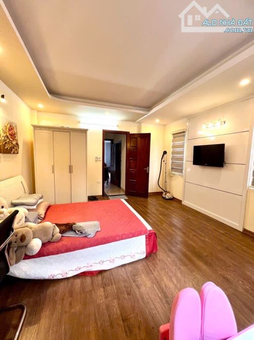 HOÀNG VĂN THÁI 44/60mx 5tầng -GIÁ 18tỷ có TL- GA RA OTO -LÔ GÓC