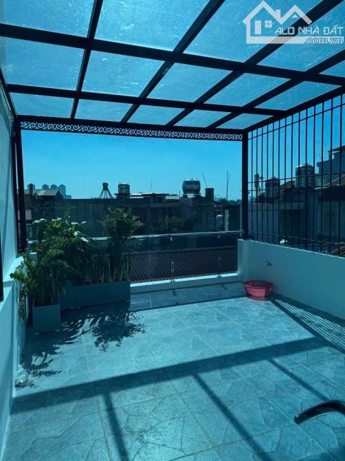 HOÀNG VĂN THÁI 42mx 5tầng -OTO-NGÕ THÔNG -NHỈNH 14TỶ CÓ TL