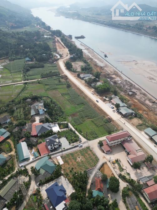 “🔥 Sở hữu ngay đất nền 2 mặt tiền ven sông, giá chỉ từ 650 triệu/lô - 9