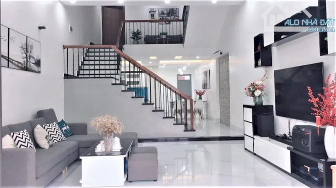 NHÀ MỚI PHỐ VŨ MIÊN, NGÕ THÔNG, ĐI BỘ RA HỒ TÂY, TIỆN ÍCH NHIỀU, 45M2, 12 TỶ