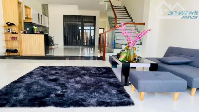 NHÀ LẠC LONG QUÂN, LÔ GÓC THOÁNG, Ô TÔ QUA NHÀ, GẦN HỒ, LOTTE, 48M2, 10,4 TỶ