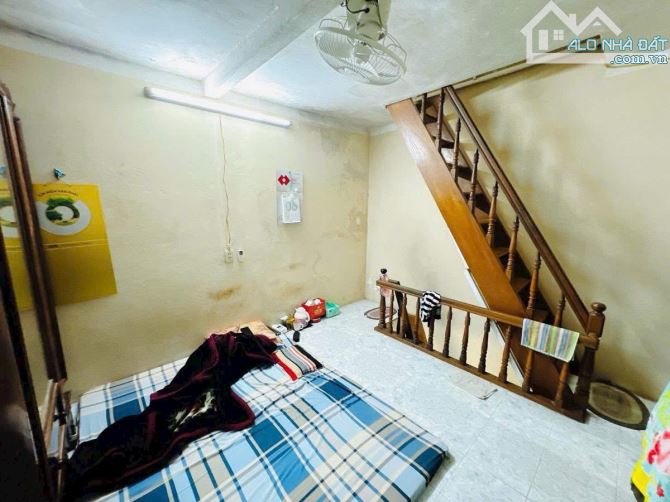 BÁN NHÀ PHỐ CỔ HÀNG NÓN 20M 4 TẦNG 3.9MT GIÁ 4.3 TỶ - TRUNG TÂM NHẤT QUẬN HOÀN KIẾM -