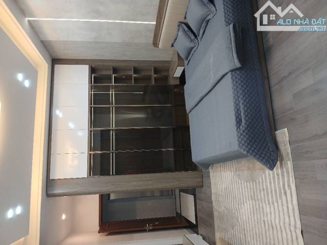 BÁN NHÀ PHÂN LÔ KIM GIANG 45M – Ô TÔ VÀO NHÀ – THANG MÁY – 7 TẦNG