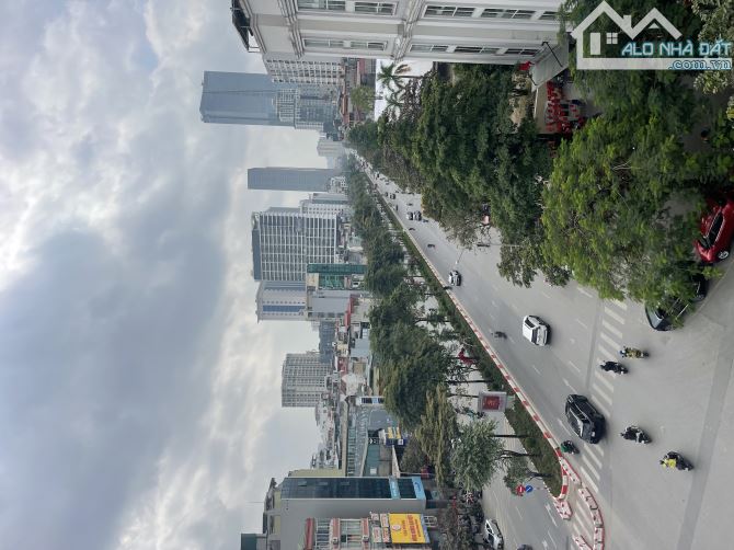 Cần bán gấp nhà mặt phố Văn Cao, Ba Đình 87m2, mặt tiền 6m, lô góc, kinh doanh. - 1