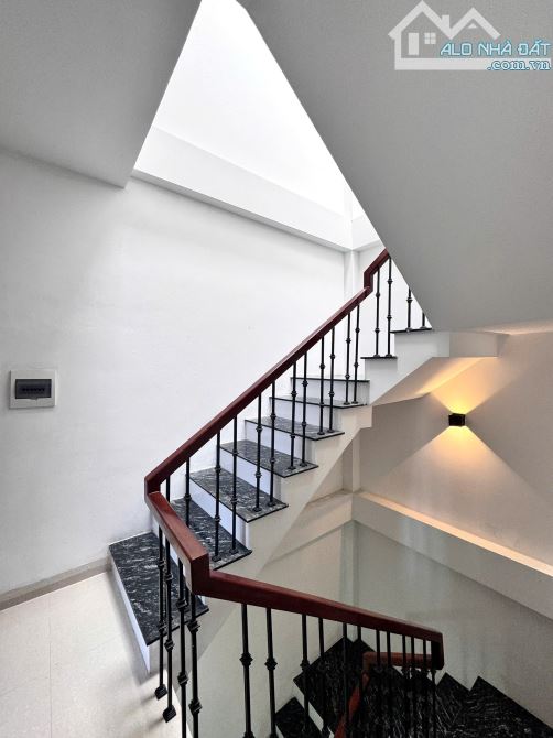 Bán nhà riêng Phố Dương văn Bé-Minh Khai Quận Hai Bà Trưng Hà Nội DT 42,2m 5tầng giá 9,5t