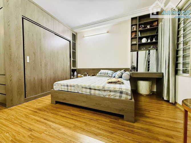 SIÊU PHẨM ĐÓN TẾT - THUỴ KHUÊ TÂY HỒ - 50m2 3 THOÁNG - GẦN HỒ TÂY - NGÕ THÔNG - 9.99 TỶ