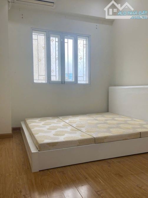 Chung cư mặt phố nhà 8C Tạ Quang Bửu, Hai Bà Trưng, sđcc, 50m2 2pn chỉ 4,99 tỷ