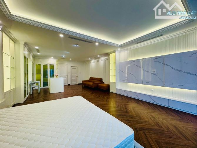 Toà 7 tầng thang máy nội thất xịn xò oto tránh vào, 10 ra Phố Tam Trinh, 80m2. Giá 29.5 tỷ