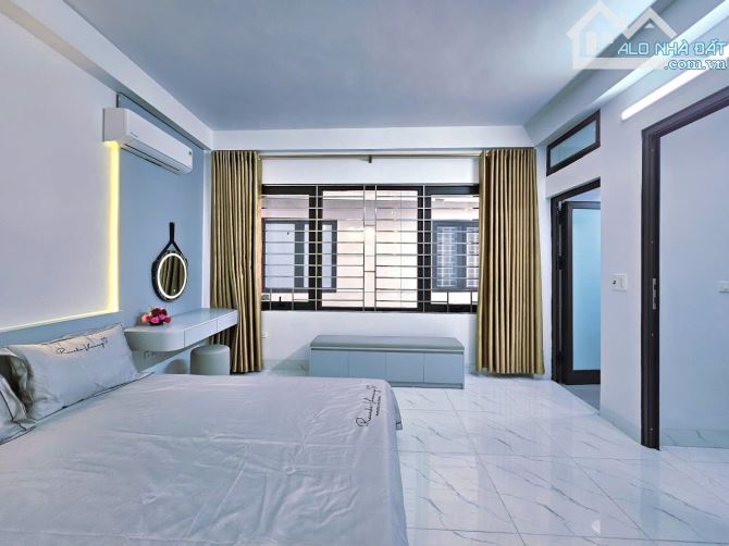 Nguyễn Trãi Thanh Xuân 6 tầng 4 ngủ hơn 9 đồng