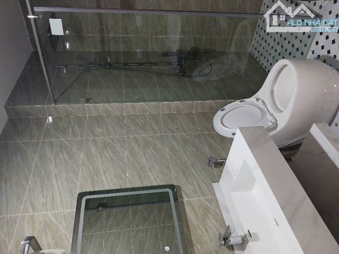 BÁN NHÀ PHÂN LÔ KIM GIANG 45M – Ô TÔ VÀO NHÀ – THANG MÁY – 7 TẦNG