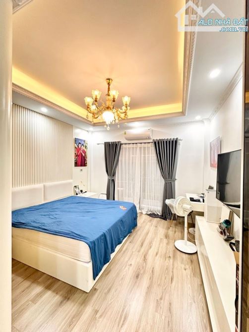 Giảm 2 tỷ - NHÀ 7 TẦNG THANG MÁY HỒ TÂY – Ở SƯỚNG – VỊ TRÍ HIẾM