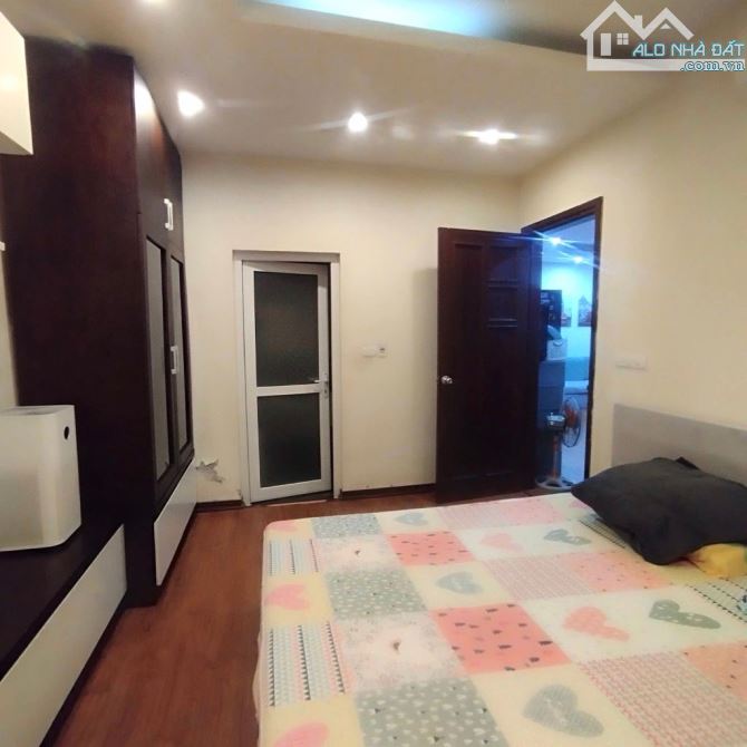 Bán căn hộ chung cư thái hà tt đống đa lô góc hai thoáng nhà đẹp ở ngay