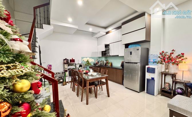 Bán nhà riêng Phố Dương văn Bé-Minh Khai Quận Hai Bà Trưng Hà Nội DT 42,2m 5tầng giá 9,5t