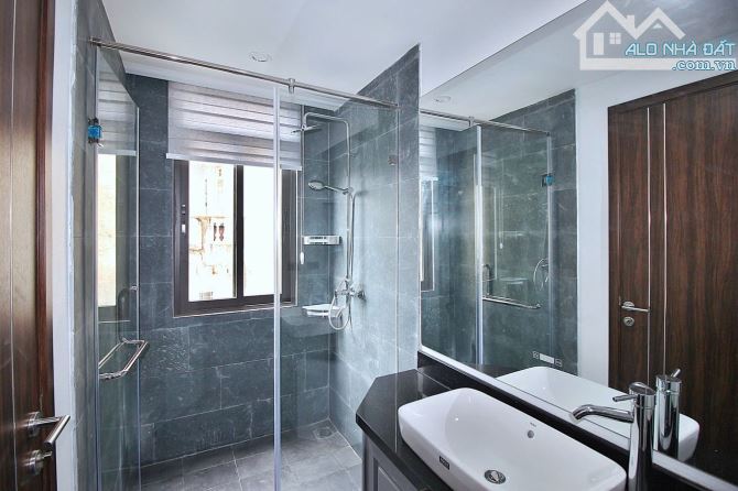 Bán nhà Phố ÂU CƠ - HỒ TÂY, DT 136m2 x 6T OTO-THANG MÁY-KINH DOANH, thuê 120tr/th 27,88 tỷ - 4