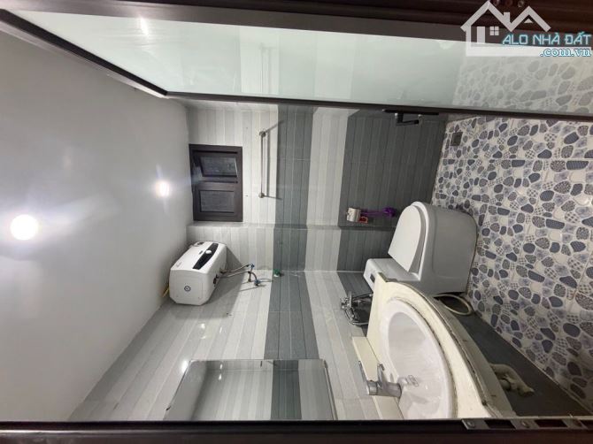 Chính chủ cần bán nhà mặt phố Lê Đại Hành