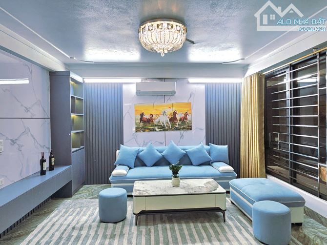 Nguyễn Trãi Thanh Xuân 6 tầng 4 ngủ hơn 9 đồng