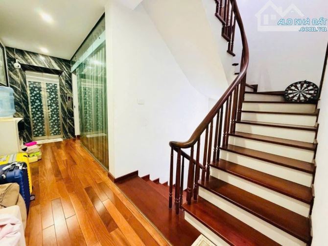 BÁN NHÀ PHỐ TRẦN DUY HƯNG – 7 TẦNG THANG MÁY – Ô TÔ TRÁNH – VỈA HÈ – KINH DOANH ĐỈNH