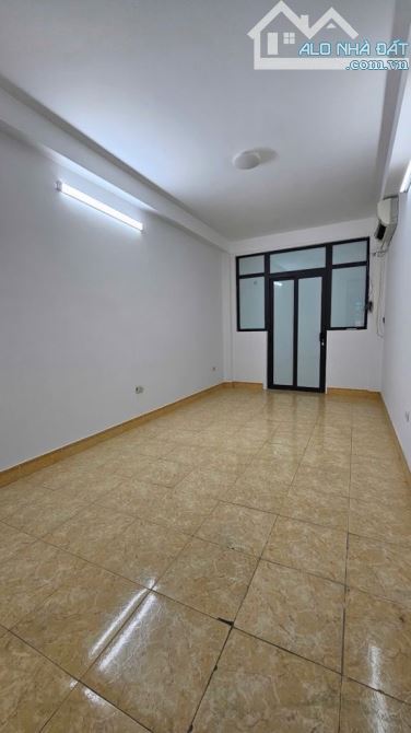 BÁN NHÀ THUỴ KHUÊ TÂY HỒ - GẦN PHỐ - SỐ VUÔNG - VỊ TRÍ ĐẸP NGÕ THÔNG - 2 THOÁNG TRƯỚC SAU