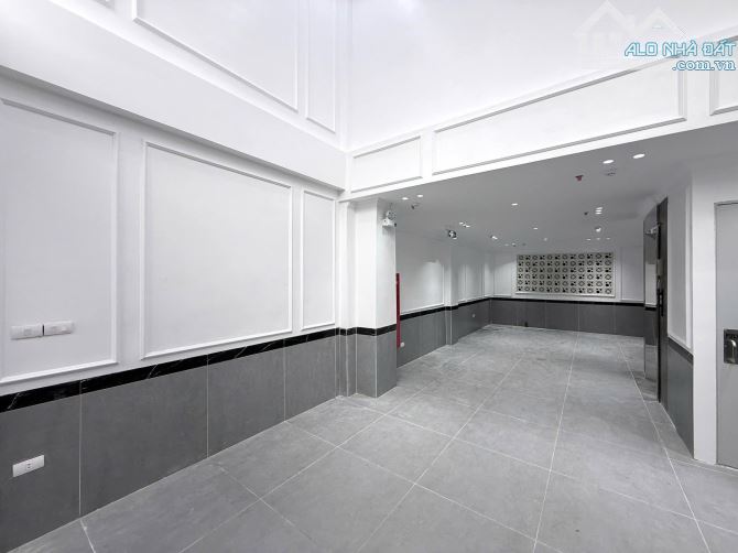 CCMN xây mới 6 tầng thang máy Yên Duyên, oto tránh 30m, 70m2 x 20 phòng full đồ. Giá 19 tỷ