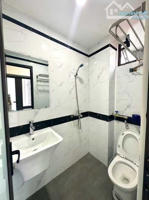 XÃ ĐÀN - ĐỐNG ĐA - GÀ ĐẺ TRỨNG VÀNG - 18P KHÉP KÍN - DOANH THU 120TR/TH - VIEW XÃ ĐÀN