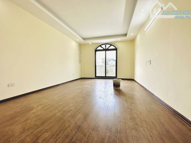 12.9 TỶ-45M2-6 TẦNG THANG MÁY-Ô TÔ KINH DOANH-NAM DƯ-ĐẠI ĐỒNG-HM