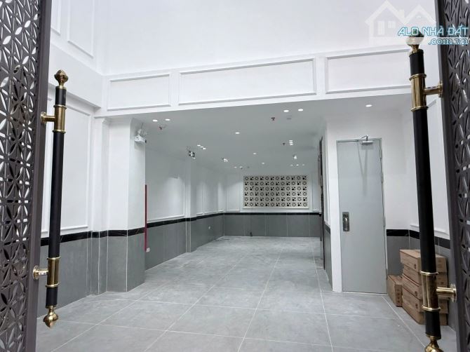 CCMN xây mới 6 tầng thang máy Yên Duyên, oto tránh 30m, 70m2 x 20 phòng full đồ. Giá 19 tỷ