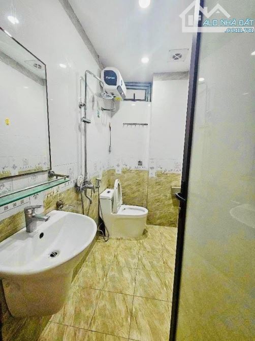 13.2 TỶ | 72M² | 6 TẦNG THANG MÁY | MT 5.7M | CÁCH PHỐ 20M | TRƯƠNG ĐỊNH – HBT |