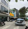 Cần bán nhà mặt phố Phạm Văn Đồng, 6tầng thang máy full nội thất.