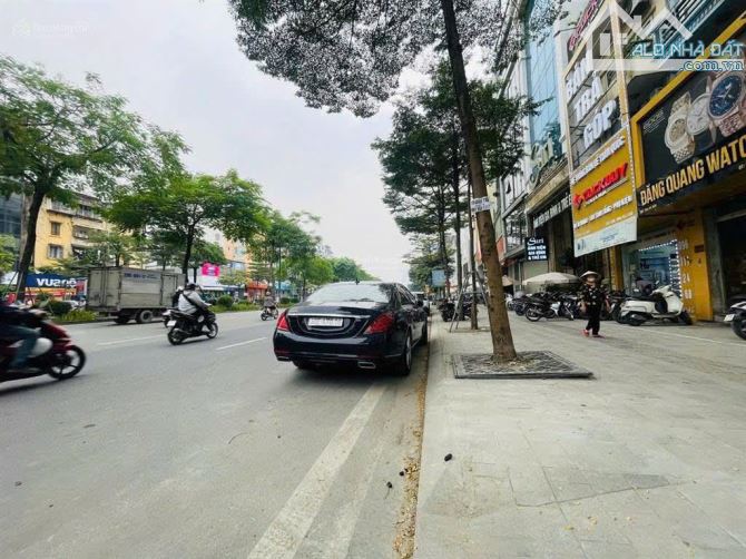 CC Bán Biệt thự ngõ 59 Láng Hạ, Ba Đình, Hà nội. DT 151 m x 3 tầng.Được xây 10T.Giá 65.5tỷ