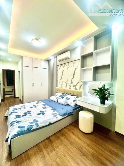 6,39 TỶ | GIÁP BÁT – HOÀNG MAI | BA GÁC ĐỖ CỬA | GẦN Ô TÔ | NHÀ ĐẸP Ở NGAY – ĐÓN TẾT |