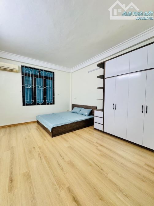 CHÍNH CHỦ BÁN NHÀ PHỐ THỊNH LIỆT -GIẢI PHÓNG -HOÀNG MAI 28M 3PN GIÁ 6,2 TỶ GẦN OTO